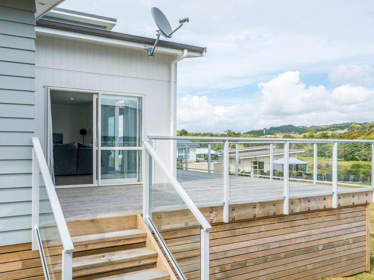 Ruakaka Sands - Ruakaka Holiday Home Екстер'єр фото